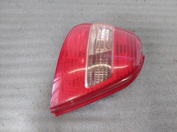 Farolim esquerdo TOYOTA Avensis Liftback (_T22_)