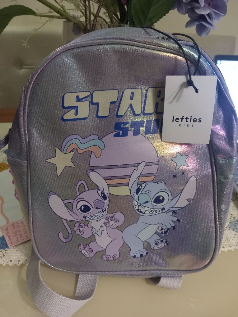 Mochila Stitch nova