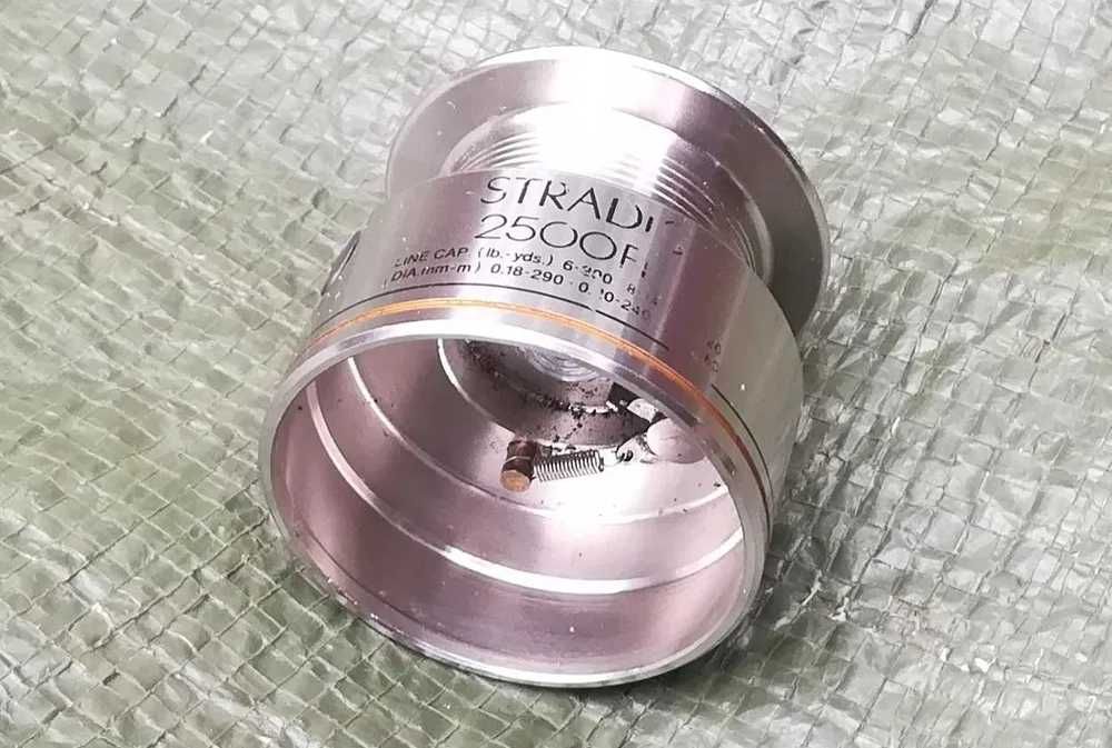 Szpula kołowrotka Shimano Stradic 2500FH 2500 FH