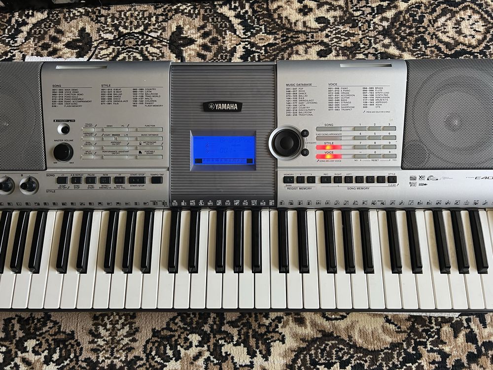 Продам синтезатор YAMAHA PRS-403