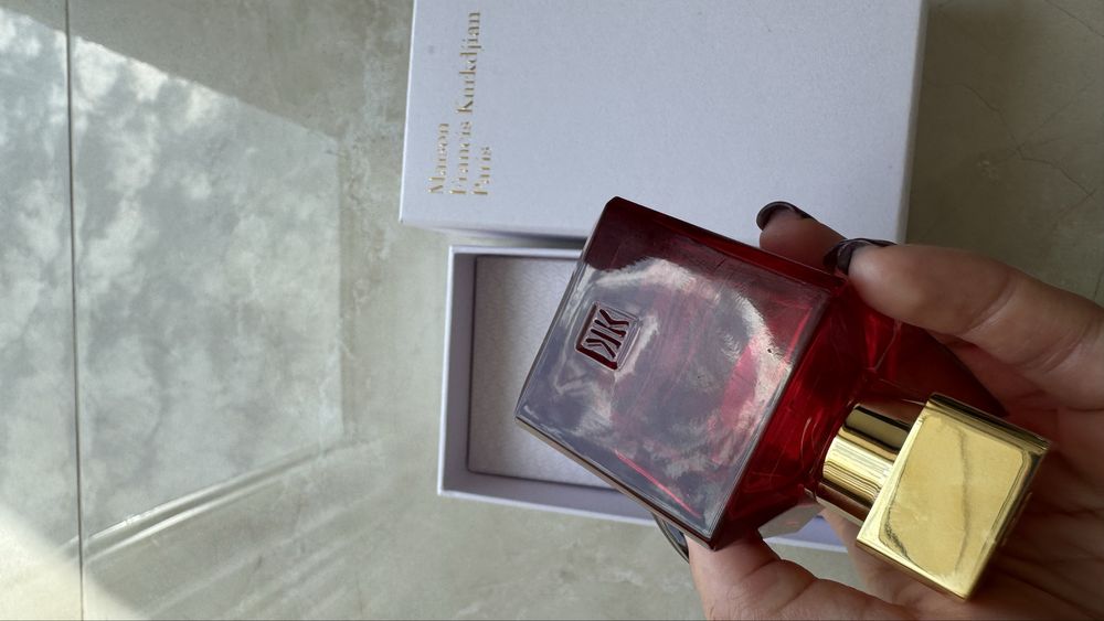 Maison Francis Kurkdjian Paris Baccarat Rouge оригінал цум