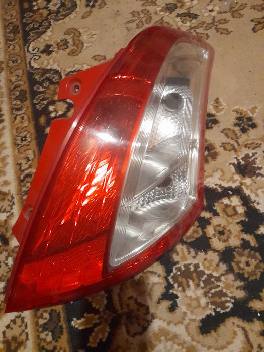 Suzuki swift Mk 7  na części katalizator dzwi belka tyl