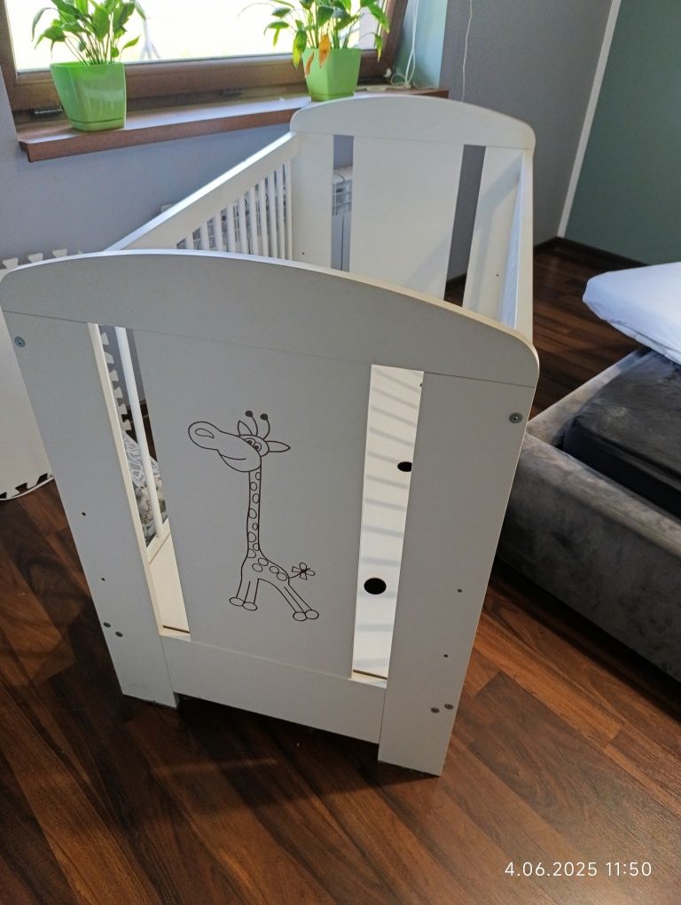 Łóżeczko dziecięce 120x60 Klupś z żyrafą