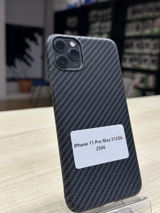 iPhone 11 Pro Max 512GB - Capacidade Máxima