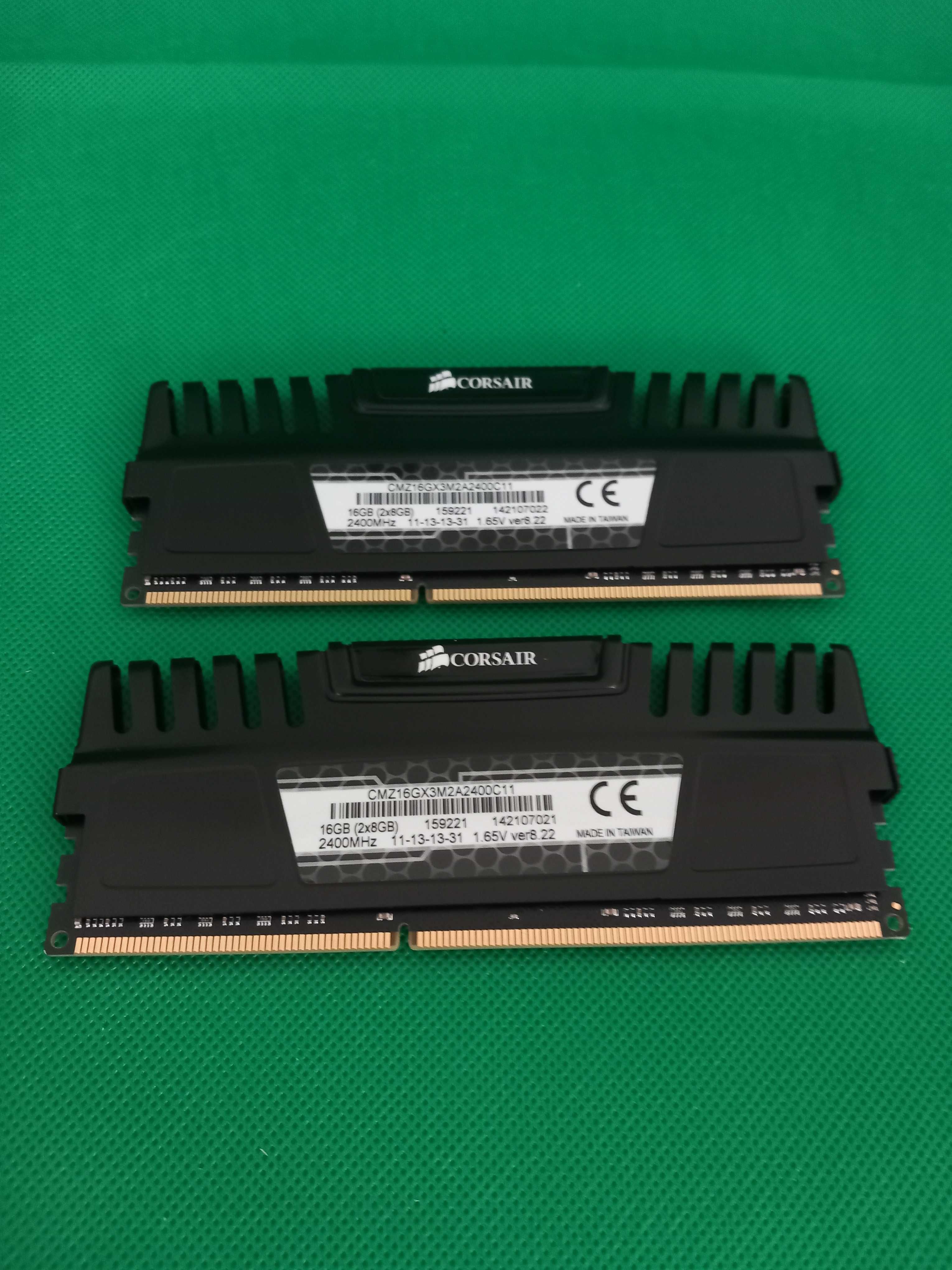 Memória RAM Corsair Vengeance 16GB (2x8GB) DDR3 2400MHz