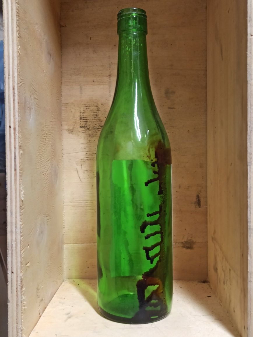Butelka na wino, butelka po winie, kolekcjonerska