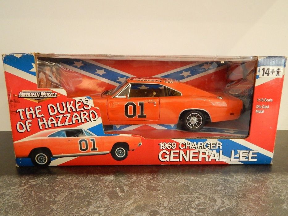 Miniatura 1:18 do Dodge Charger da serie Dukes of Hazzard General Lee