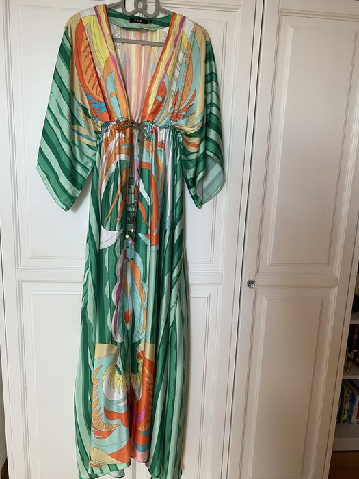 Długa sukienka satynowa F&P, r. L