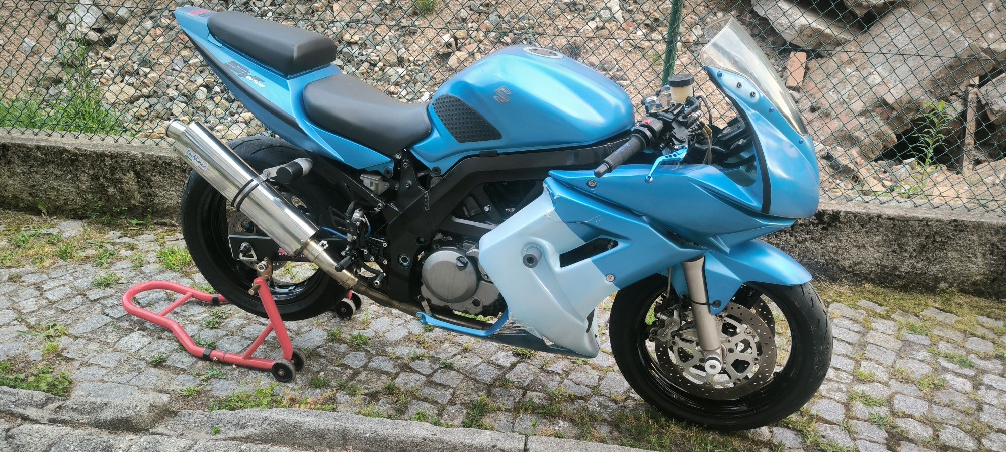 Suzuki SV 650 tor+droga