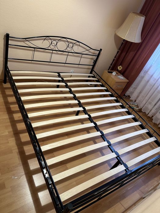 Łóżko metalowe czarne 200x160