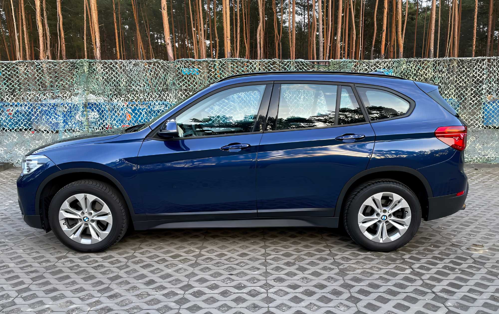 BMW  X1 F48 2019