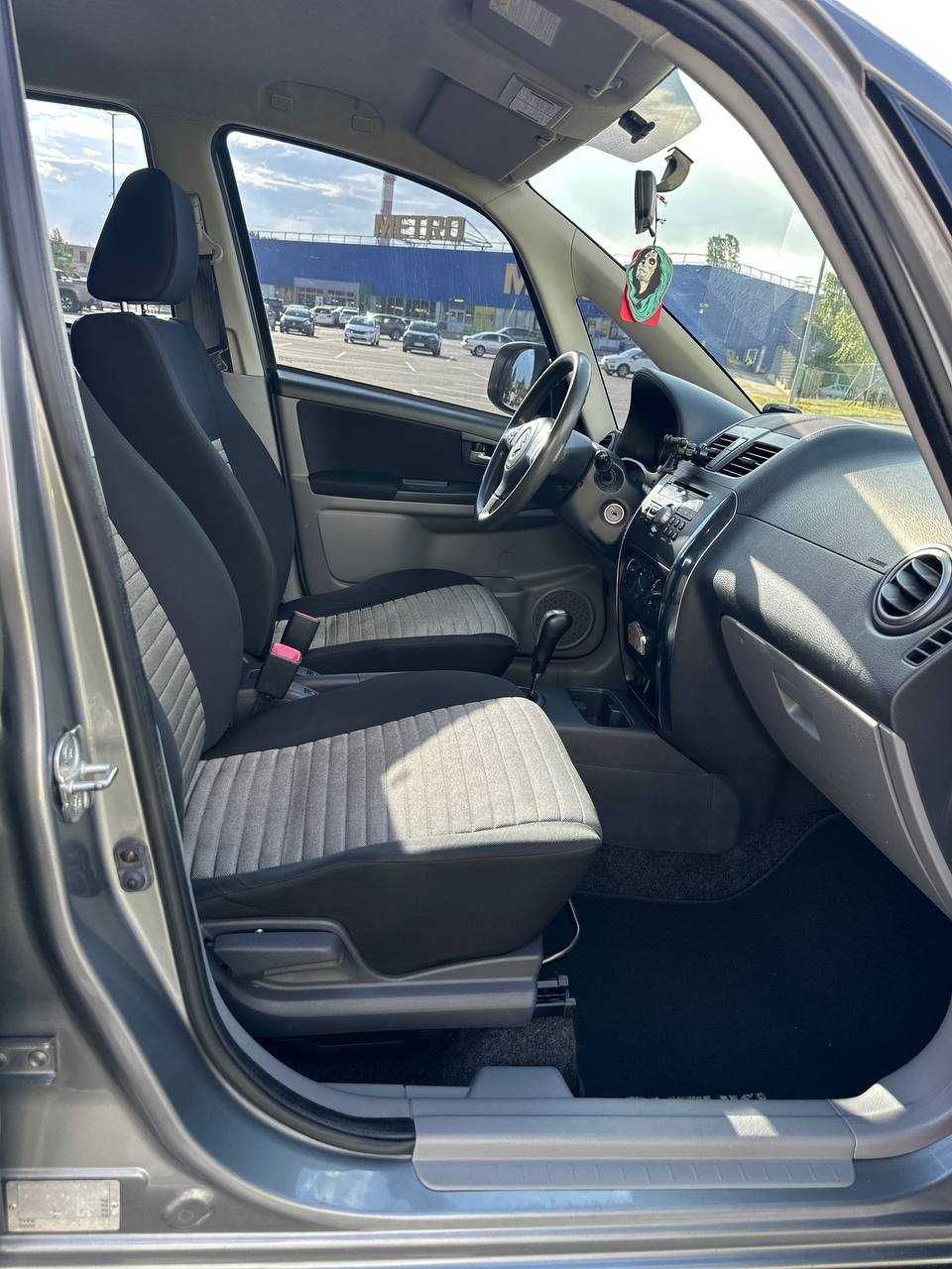 ПРОДАМ Suzuki SX4 2014