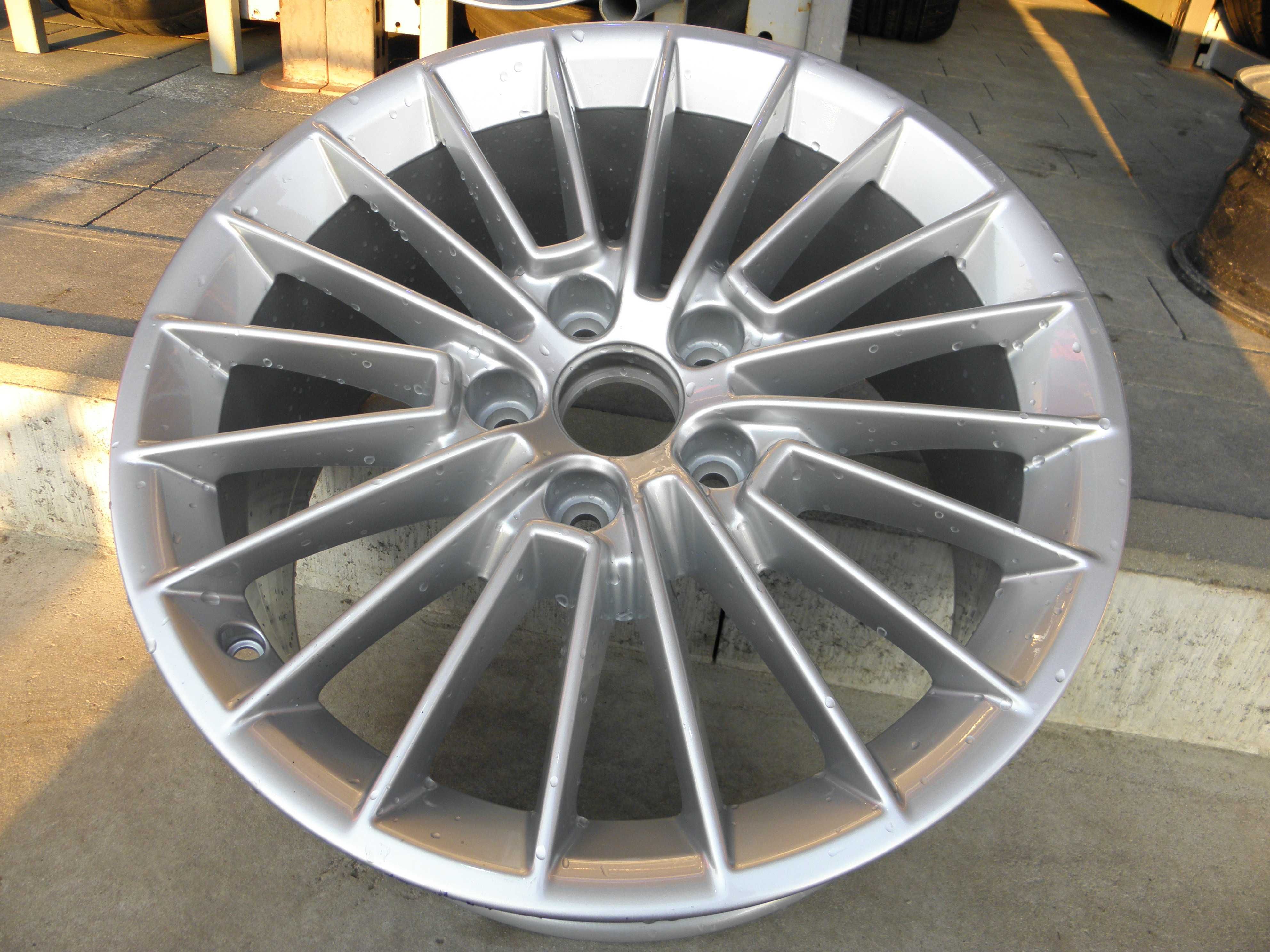 Felga 17 Audi A3 5x112 ET46 8Y0/601/025B 1szt.