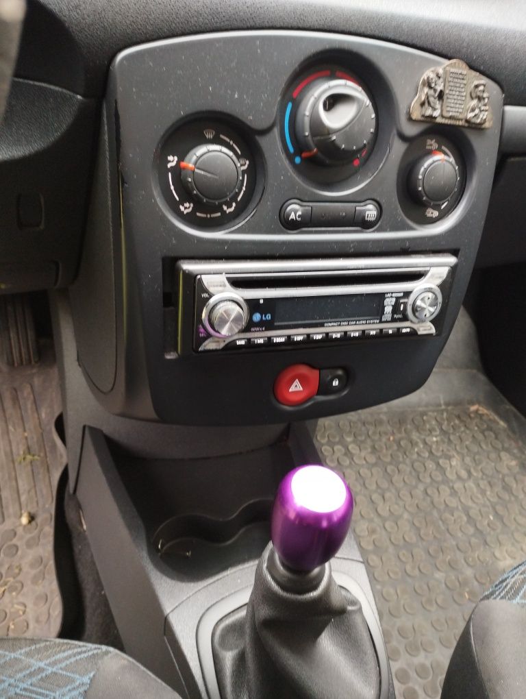 Renault Clio 1,4 benzyna +LPG