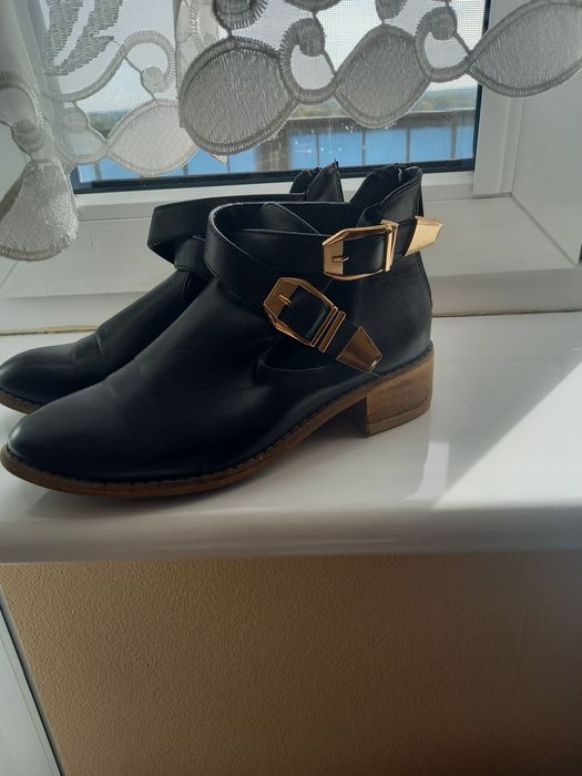 Skórzane lekko ocieplane czarne sztyblety Jenny fairy  rozmiar 37