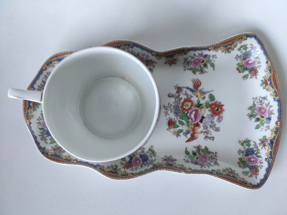 Conjunto de chávena e prato de torradas Empresa Elektro Cerâmica