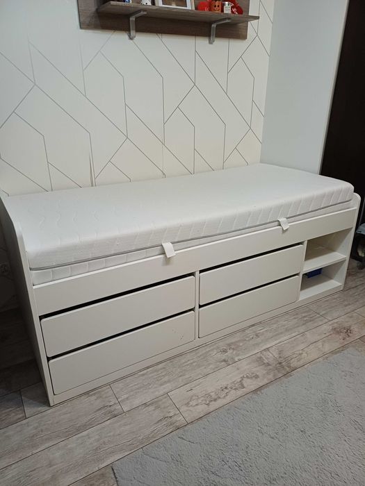 Łóżko z materacem 90×200