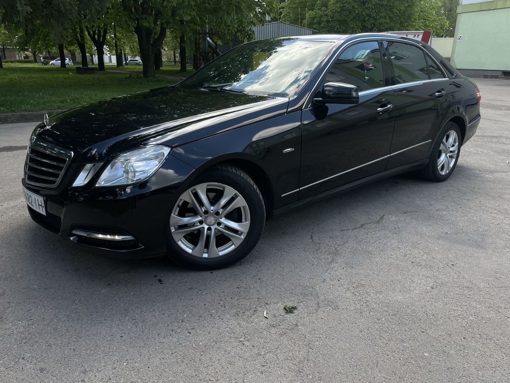 Mercedes-benz e-class w212