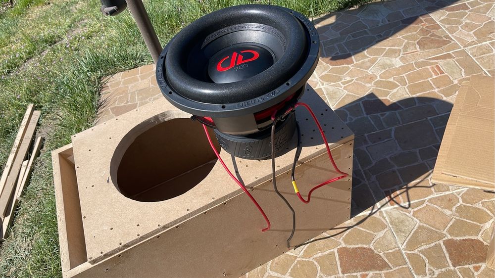 Subwoofer DD Audio 712F D2