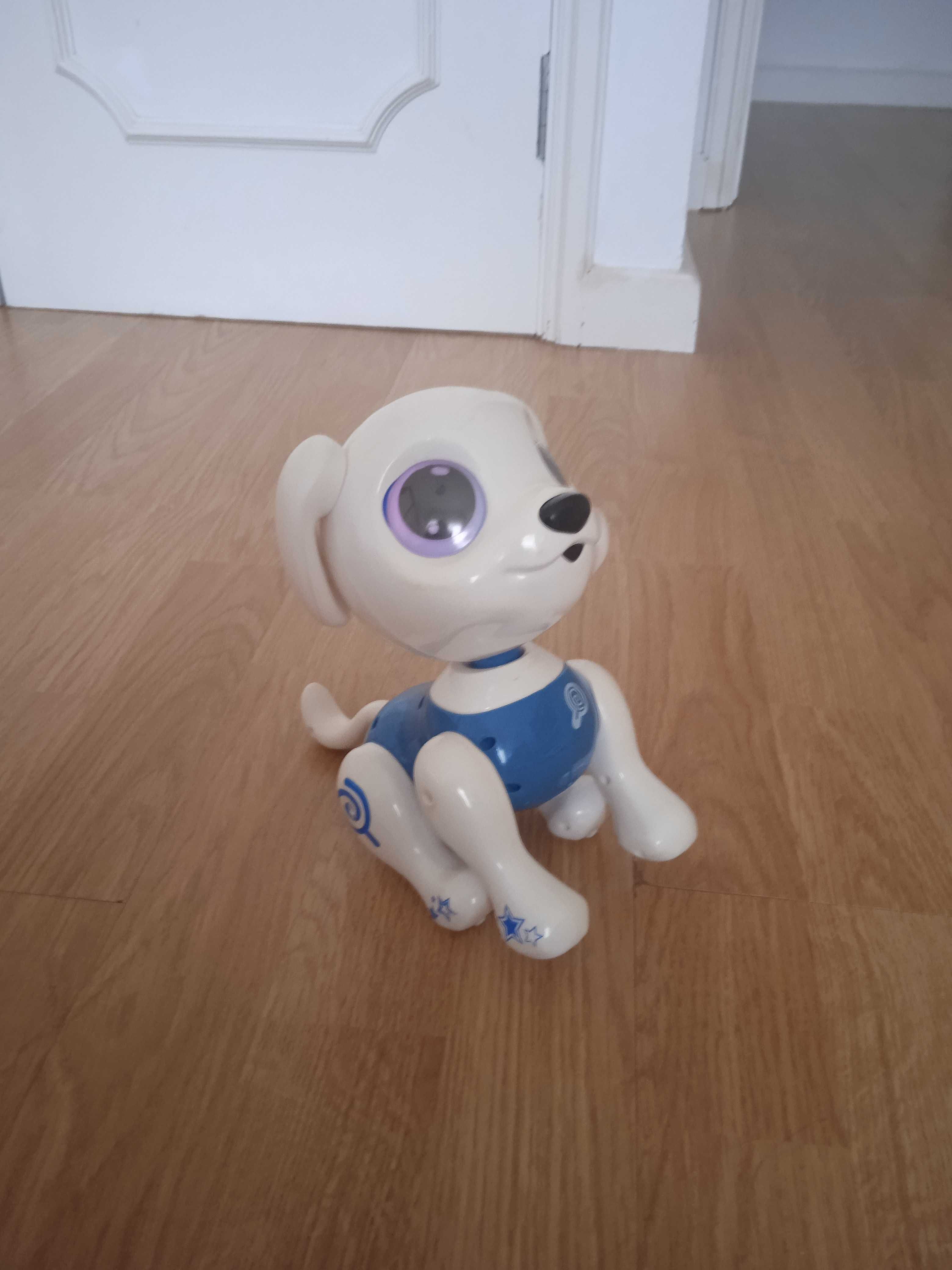 Cão robot interactivo