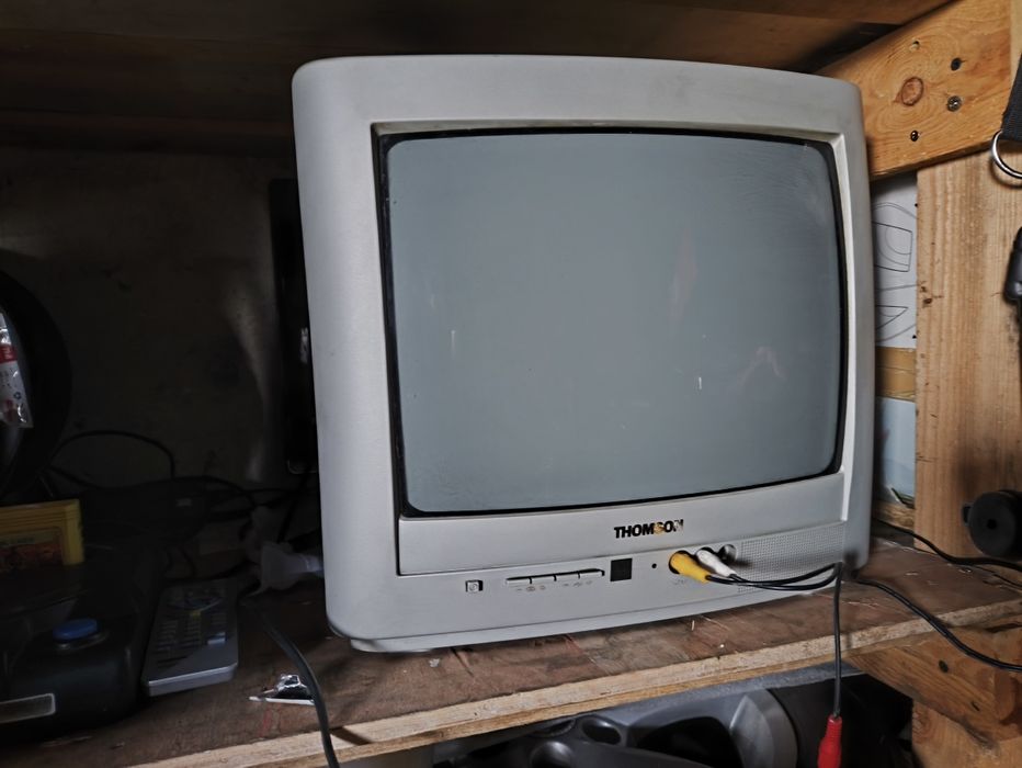 Telewizor crt Thomson 14 retro kolor i czarno biały