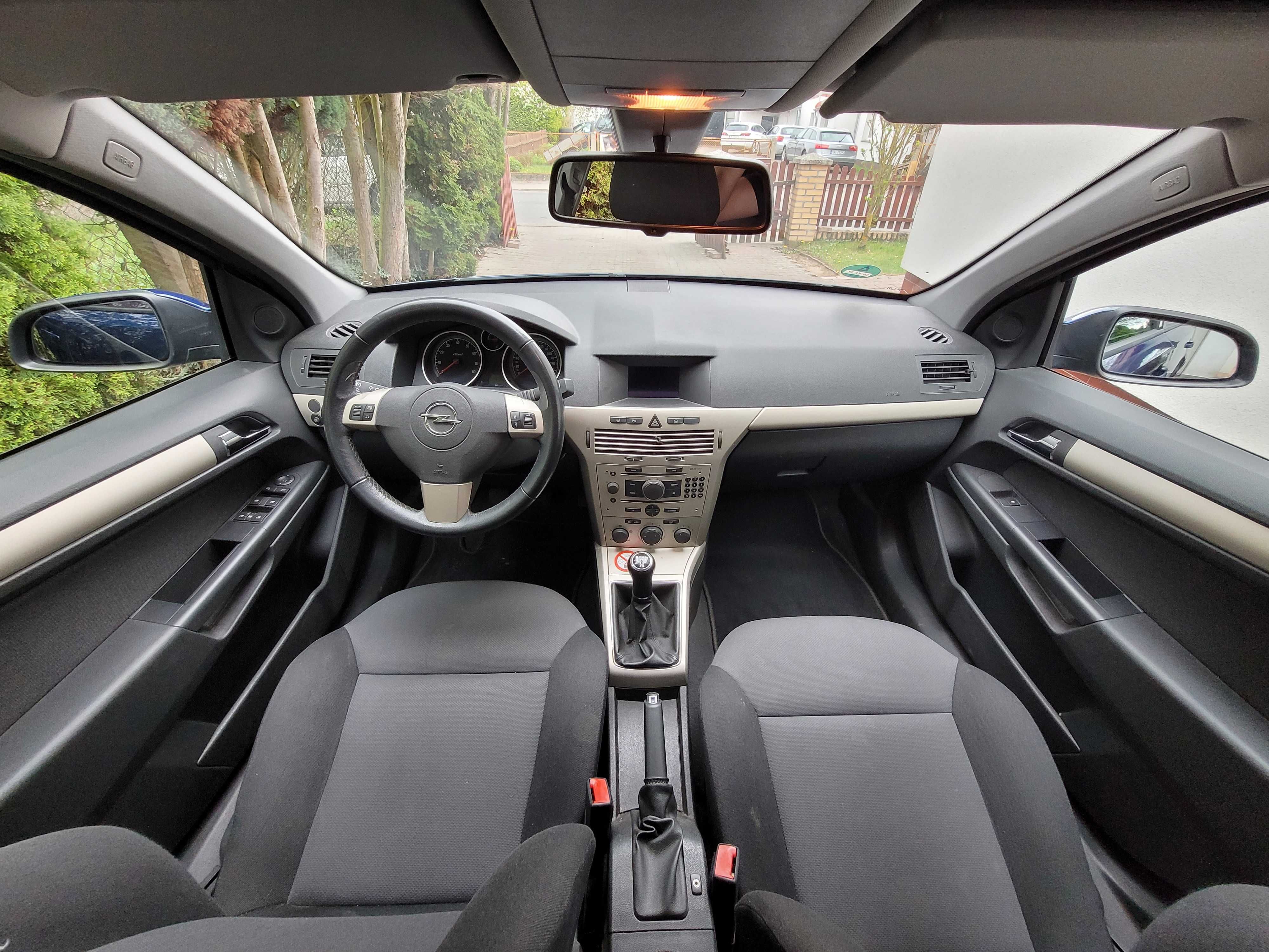 Opel Astra 1.6 Benzyna 116 KM Opłacony Parktronik Klima Multi Zadbany
