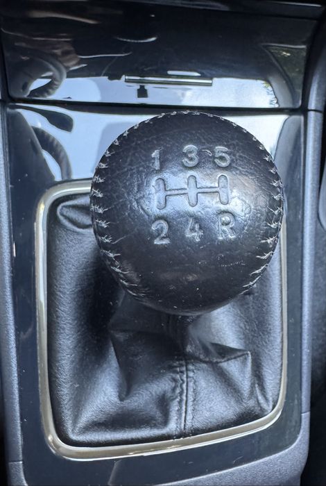 Продам  своє авто  Lancer X (выпуску.  11.2015) в надійні руки)