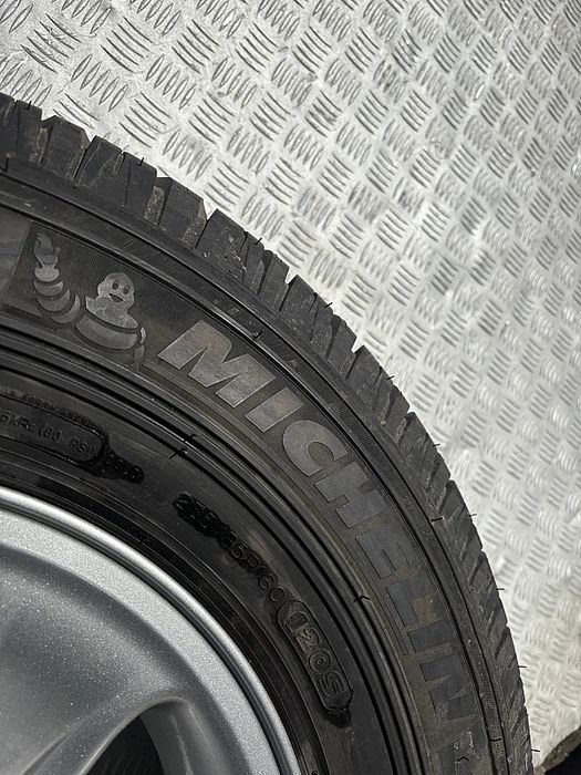 Kolo Felga Opona Land Rover Defender 7Jx16Eh2 Et33