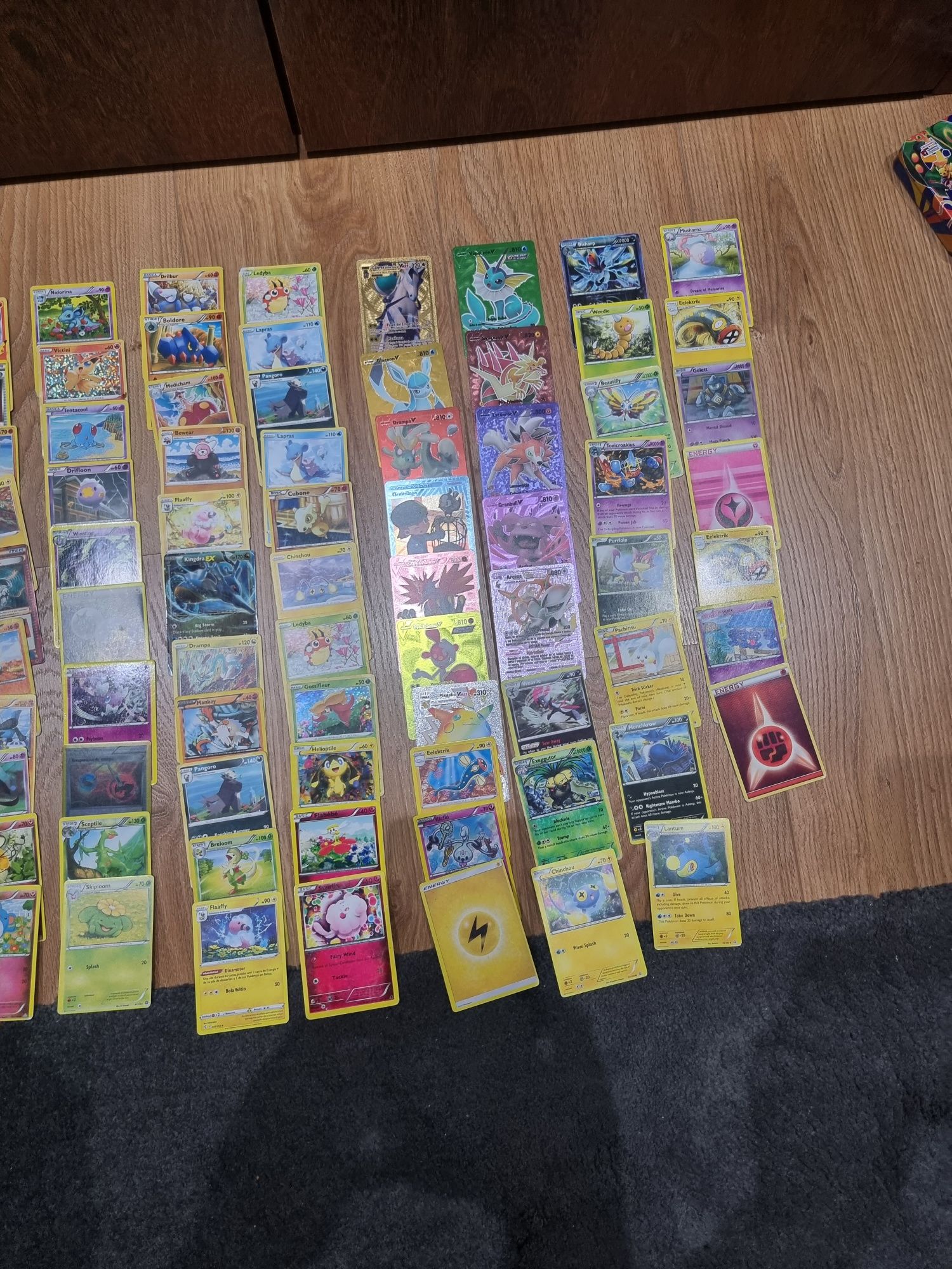 Cartas pokemon mais de 350