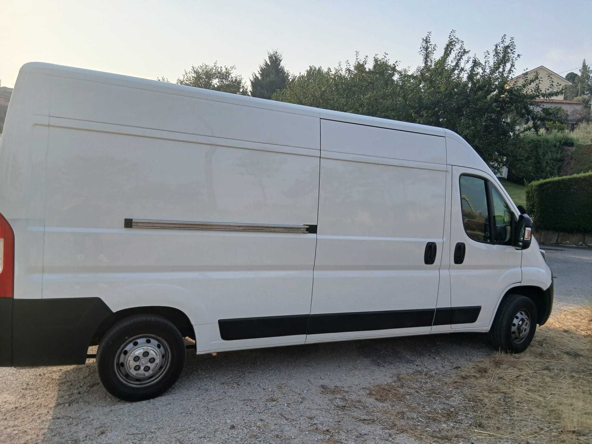 Peugeot Boxer Premium L3H2