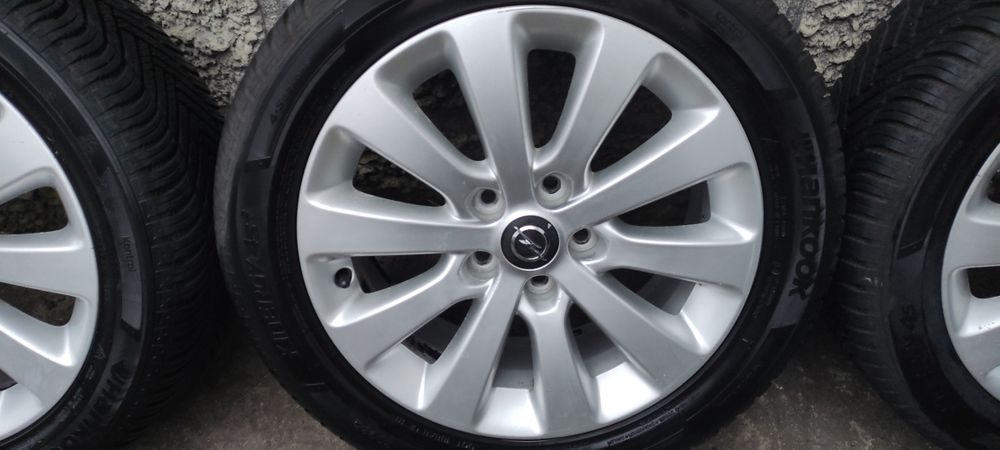Диски opel r17 5/115 et44  dia 70.2  7j з гумою 225/50 17