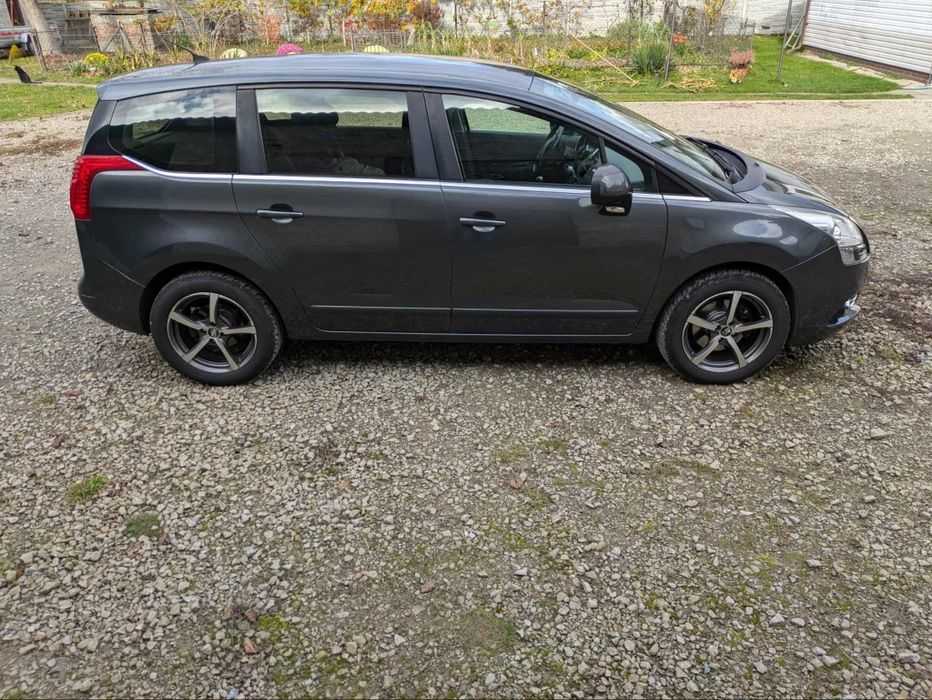 Peugeot 5008 2.0HDi 150km skrzynia 6 manual klima navi Prywatnie