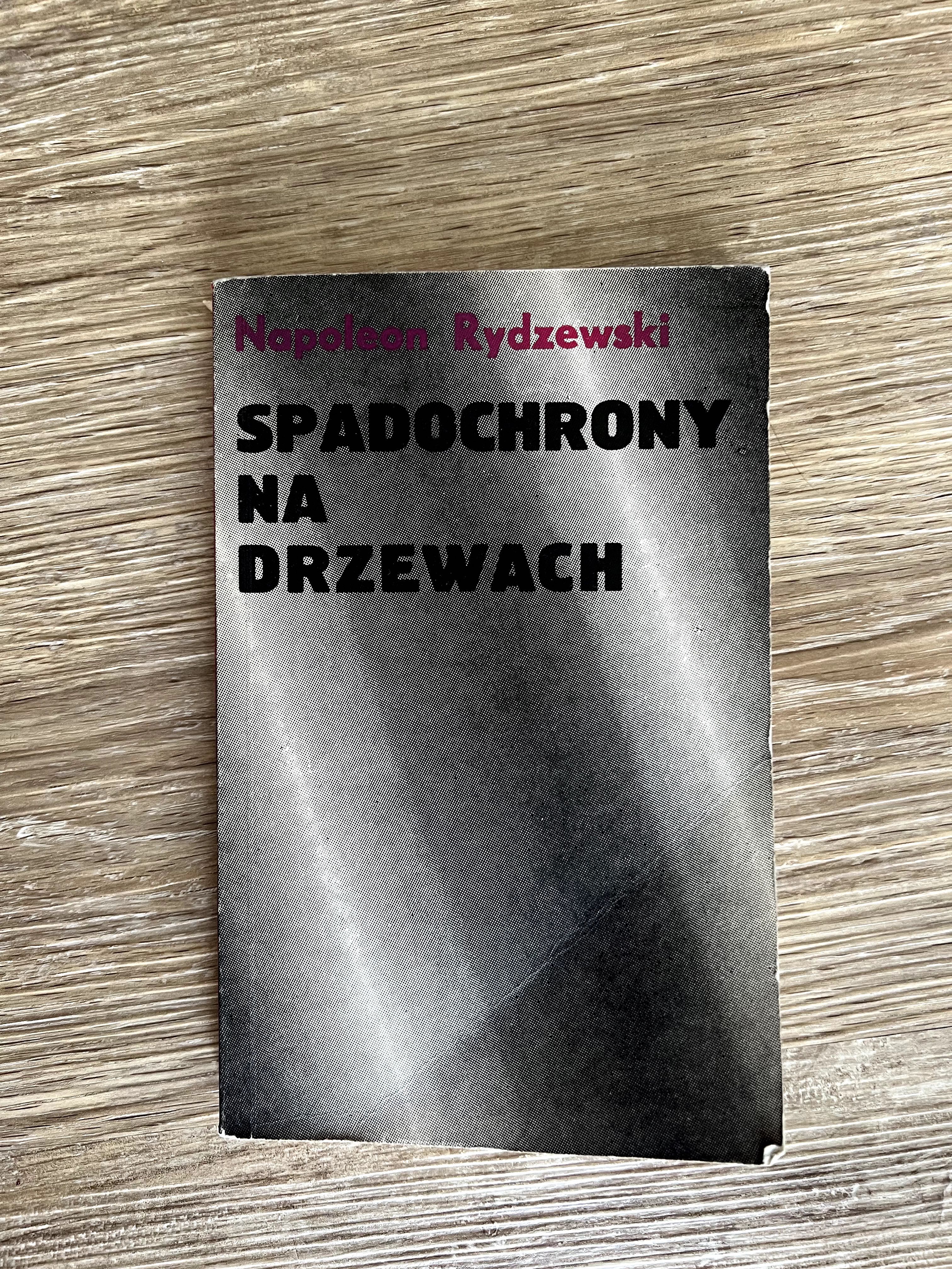 Spadochrony na drzewach, Napoleon Rydzewski
