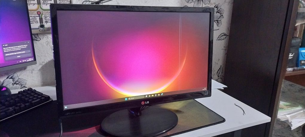 Монітор LG 22EA53