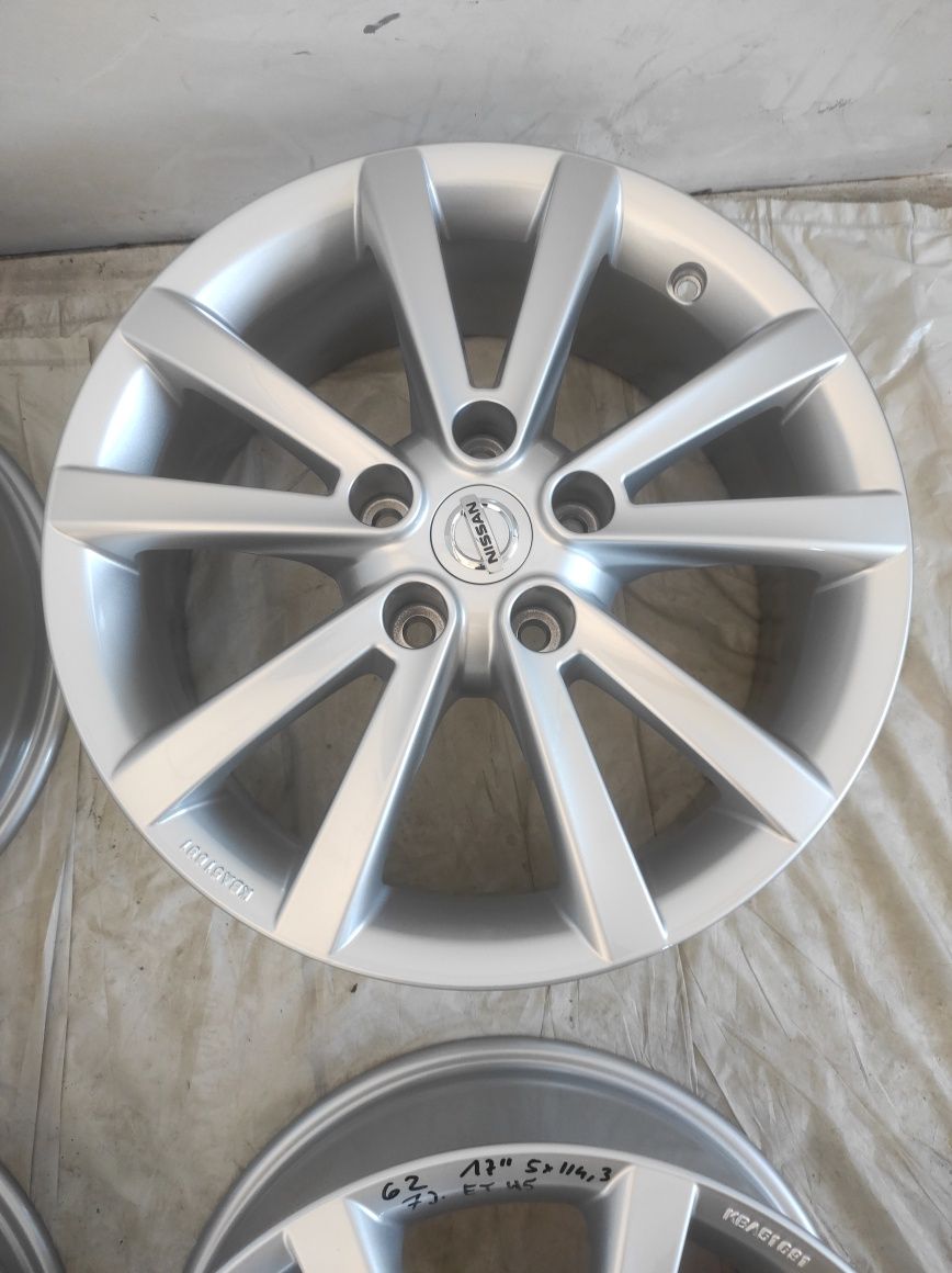 62 Felgi aluminiowe ORYGINAŁ NISSAN R 17 5x114,3 otwór 66 mm NOWE