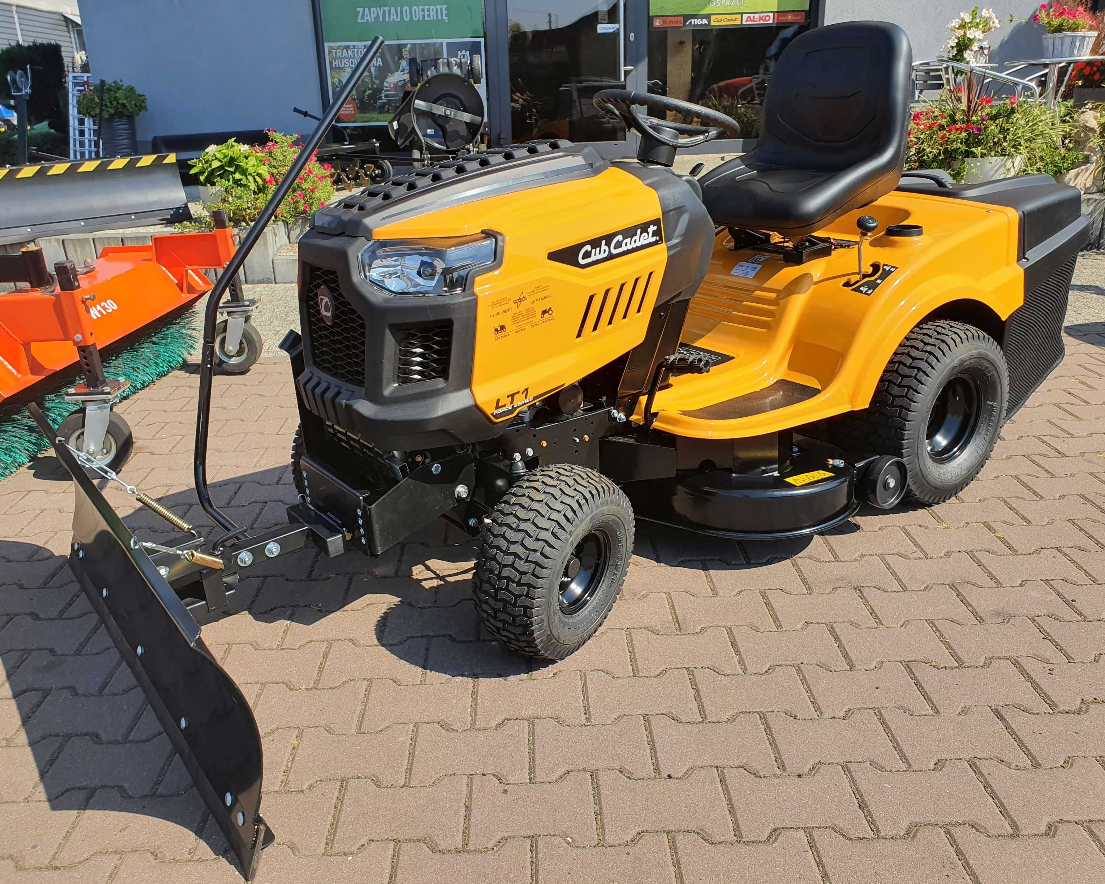 Traktorek kosiarka pług śnieżny Cub Cadet LT1NR92 z koszem