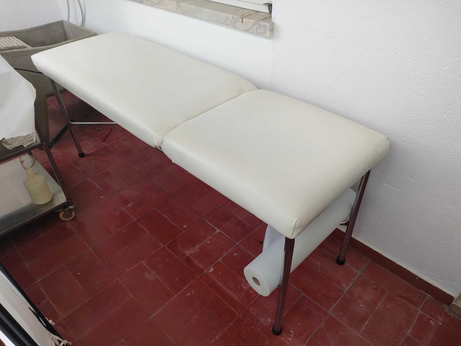 Marquesa branca para estética/medicina ou fisioterapia