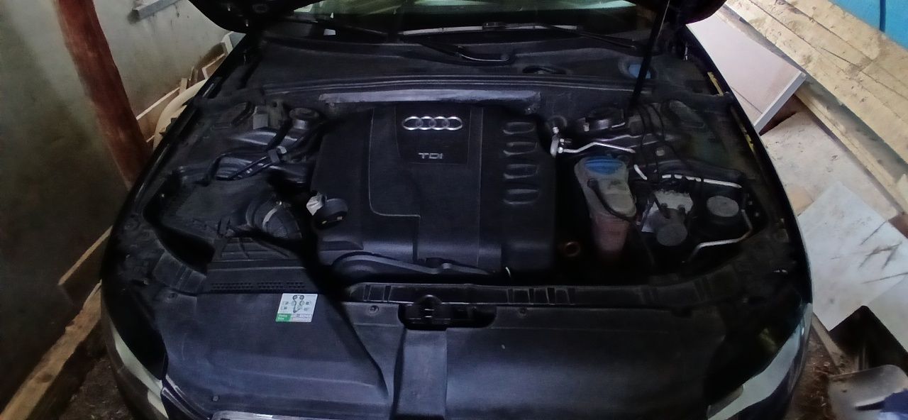 Audi A4 B8 2.0TDI Led Bi Xenon sedan