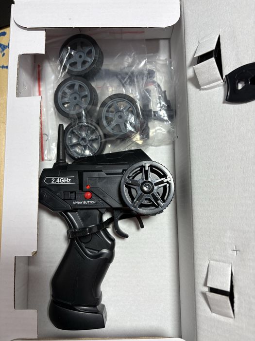 Машинка на радиоуправлении/Радіокерована машинка 1:16 R/C Racing Rally