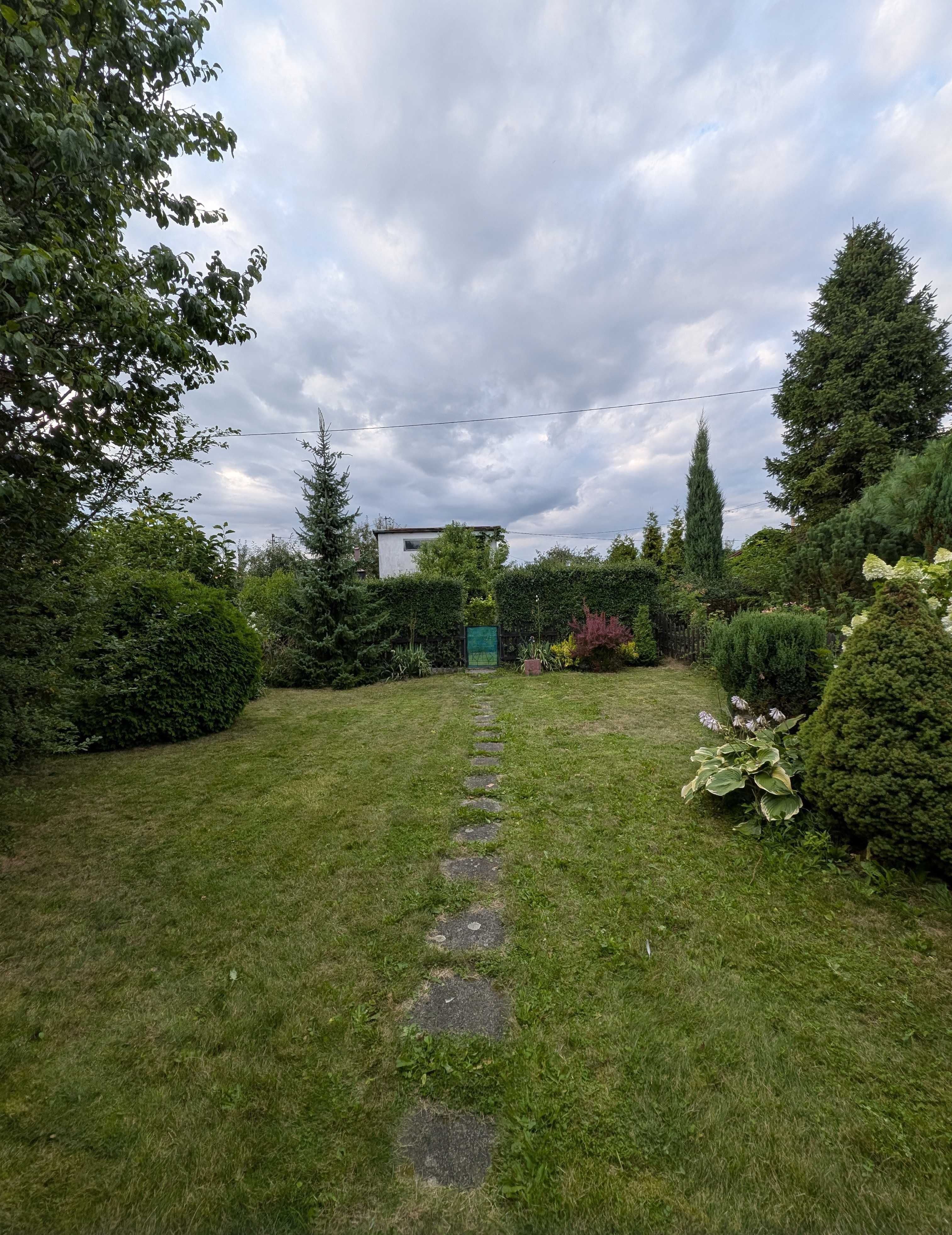 Działka 200m Rod Jarzębina