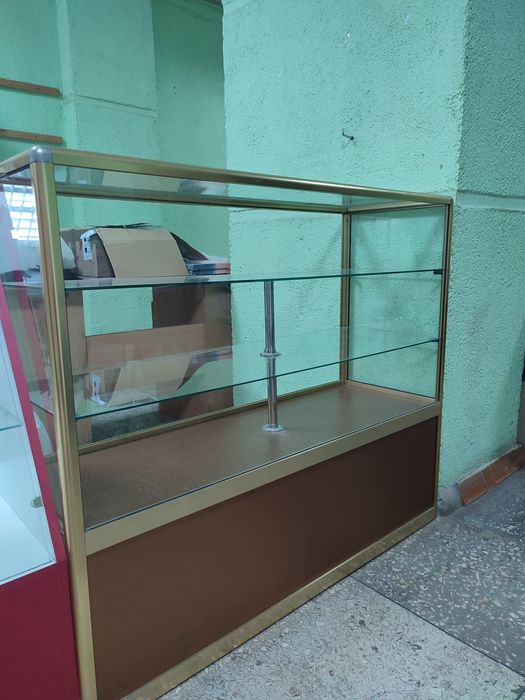 Продам 3 витрины в отличном состоянии.Только самовывоз!