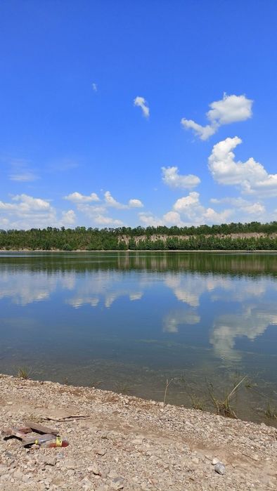 Продам земельну ділянку 10 сотих  на березі річки Дністер