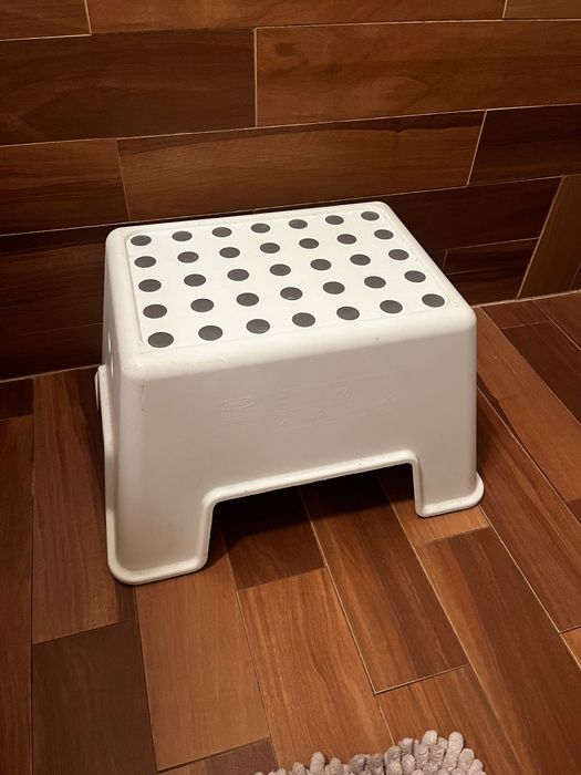 Ikea bolmen Stołek podnóżek