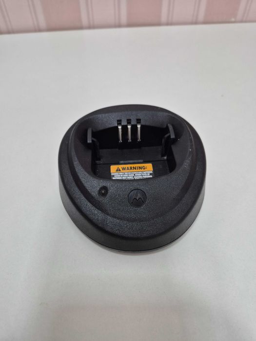 Motorola PMTN4034 зарядне ус-во для Motorola P040, P080