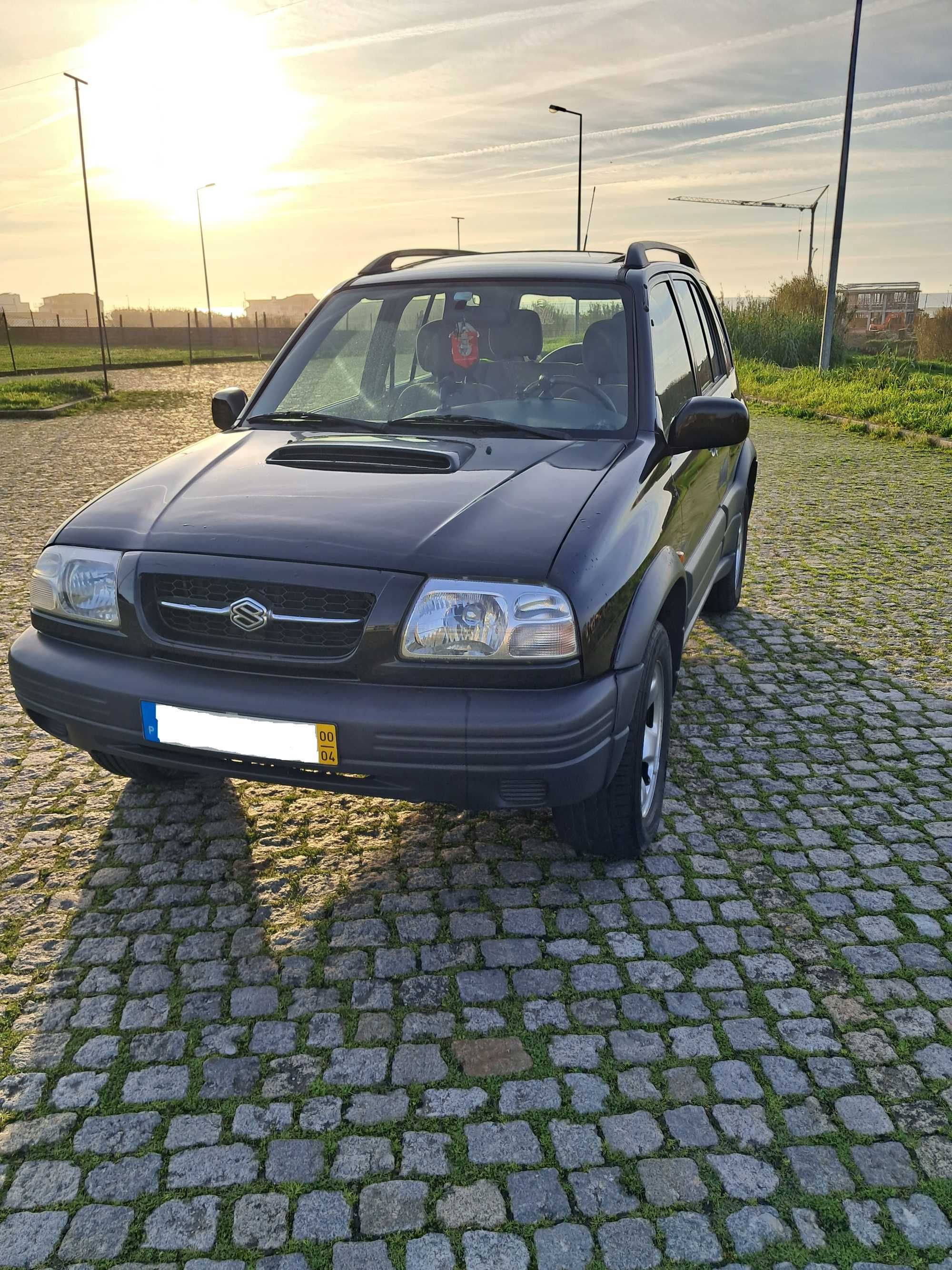 Jipe Grand Vitara Ano 2000 Preto