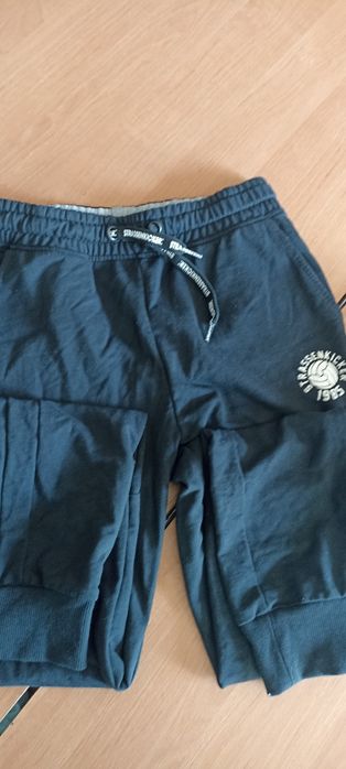 Спортивные штаны