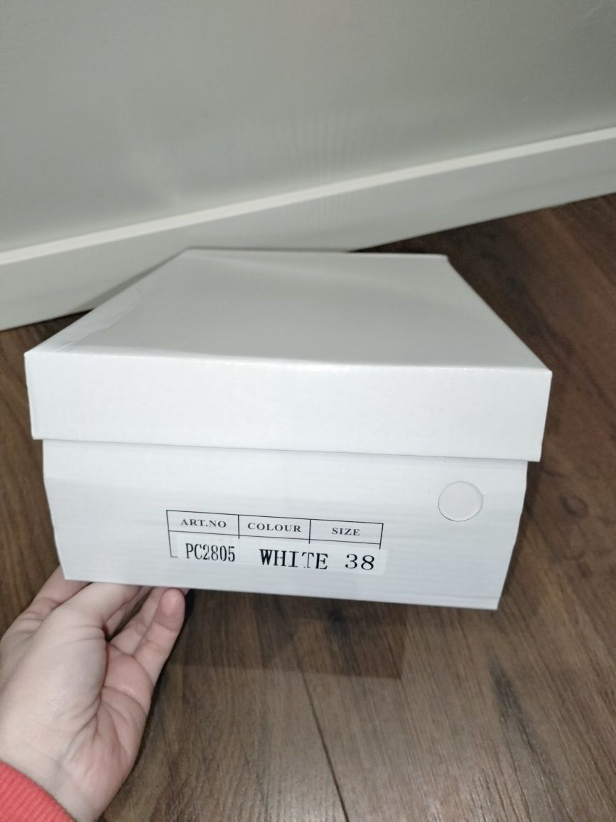 Trampki sneakersy białe platforma ozdobny haft r.36-41