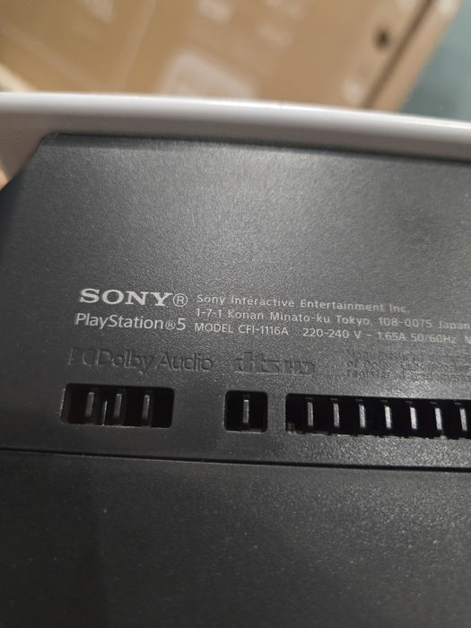 Konsola PlayStation 5  z napędem + Pad + Gra GRAN TURISMO 7