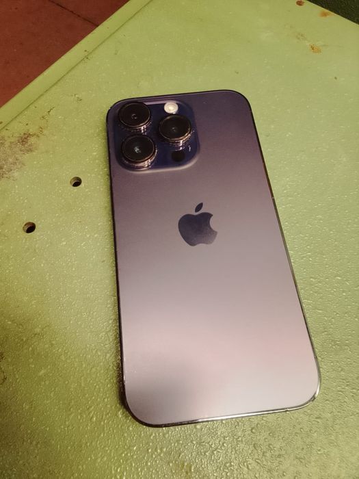 iPhone 14 Pro em bom estado