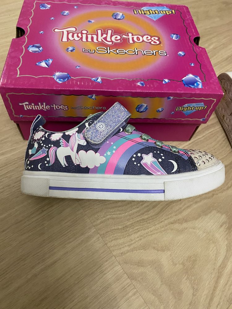 Tenisówki r. 31 Unicorn Charmed 314789L/NVMT Skechers